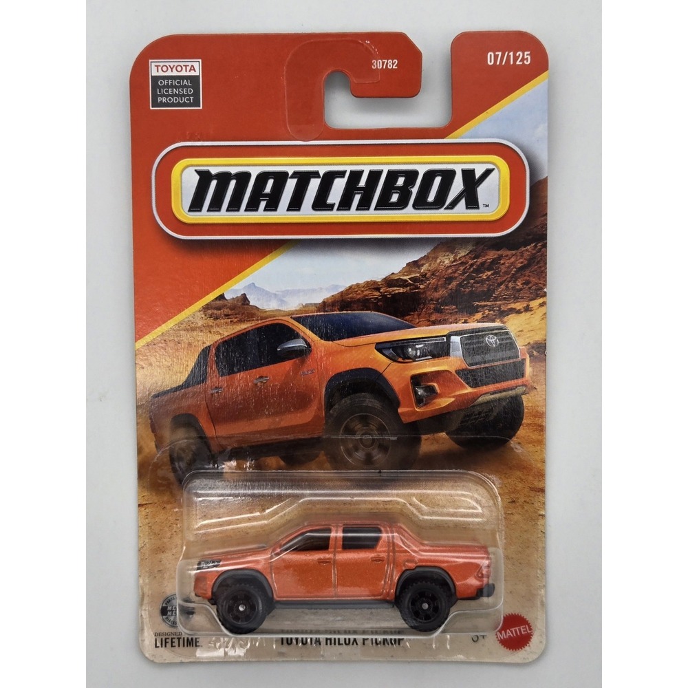 Matchbox 2025 Toyota Hilux Pickup Orange 07/125 Die-Cast‎ Truck Off-Road New